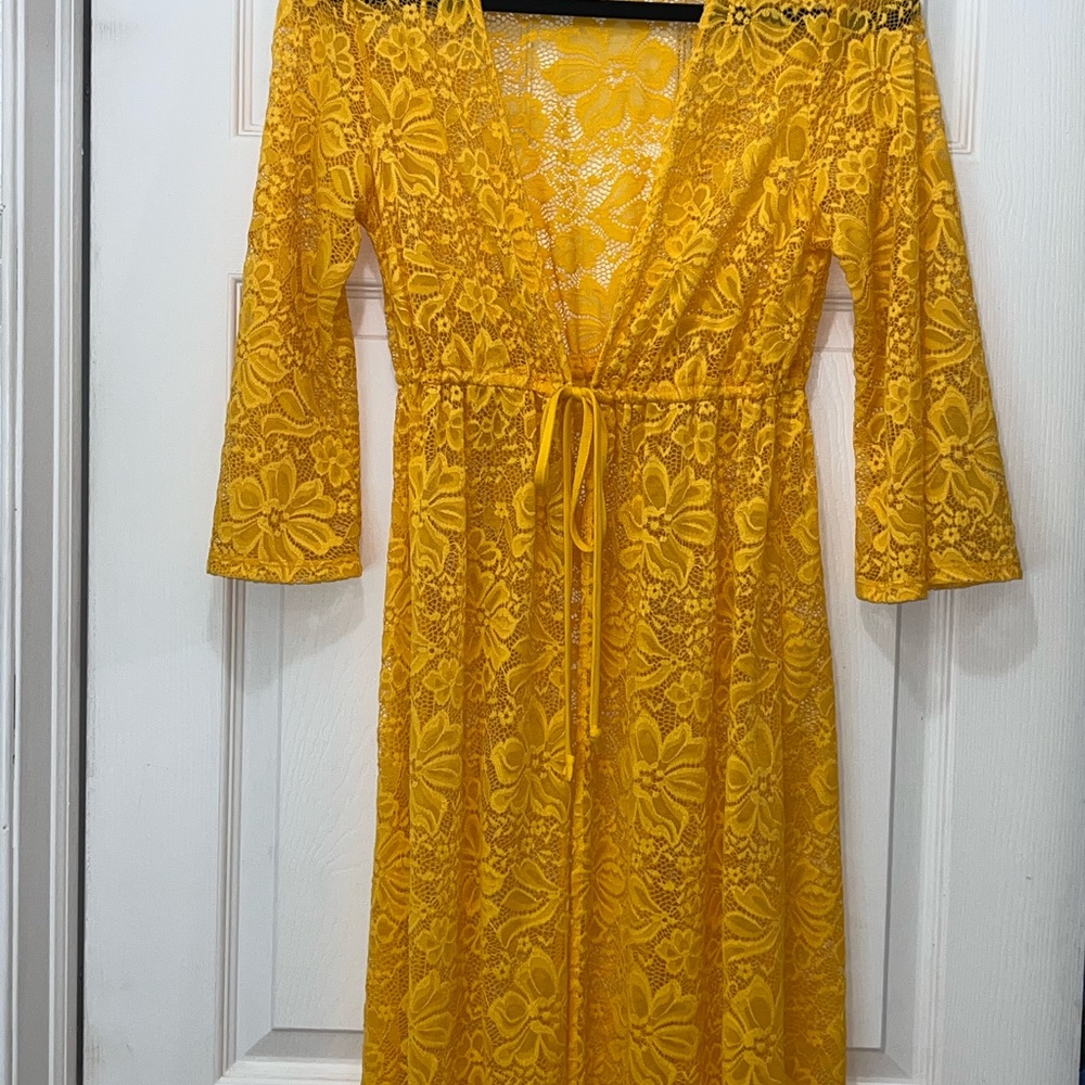 Lace kimono